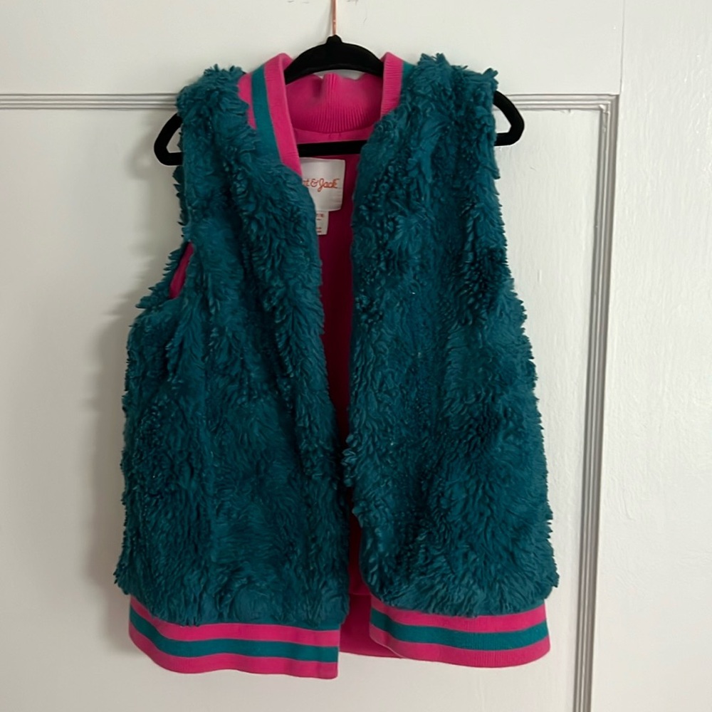 Cat & Jack faux fur green and pink vest size M 7/8